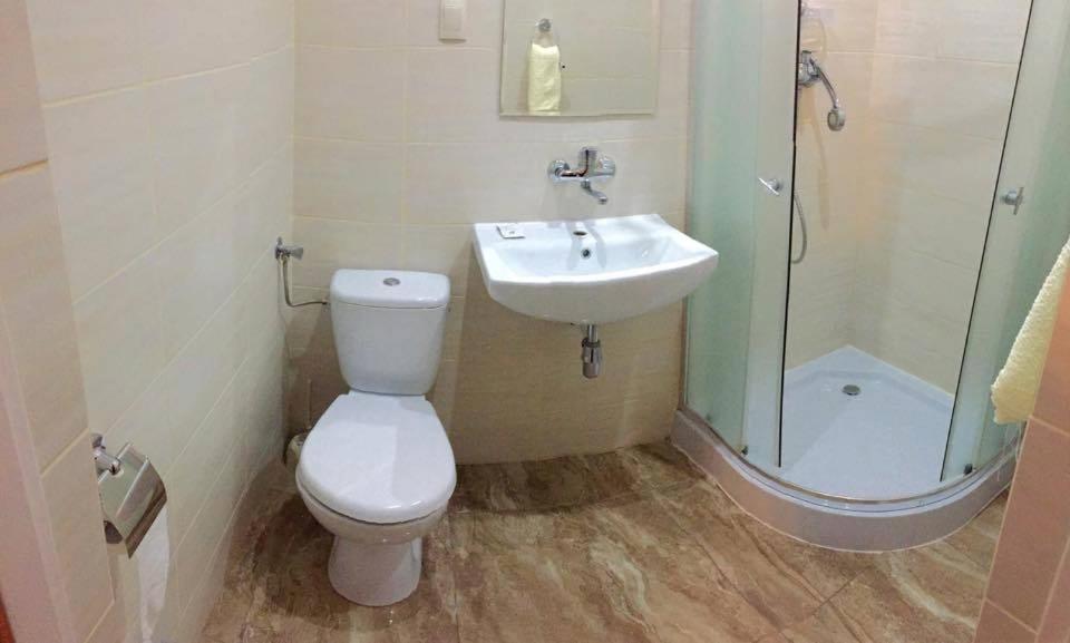 Maluch Otel Tarczyn Dış mekan fotoğraf